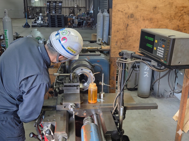 ガスケット面旋盤加工